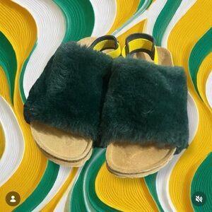 Bobo Choses Sandals
Great Condition
26 (Toddler 9)
Green